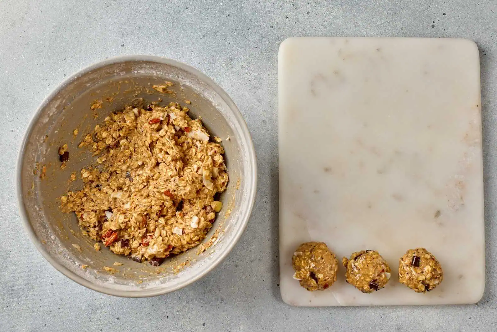 Delicious homemade energy bites prepared with oats, nuts, and dried fruits. Perfect healthy snack for pregnancy journeys.